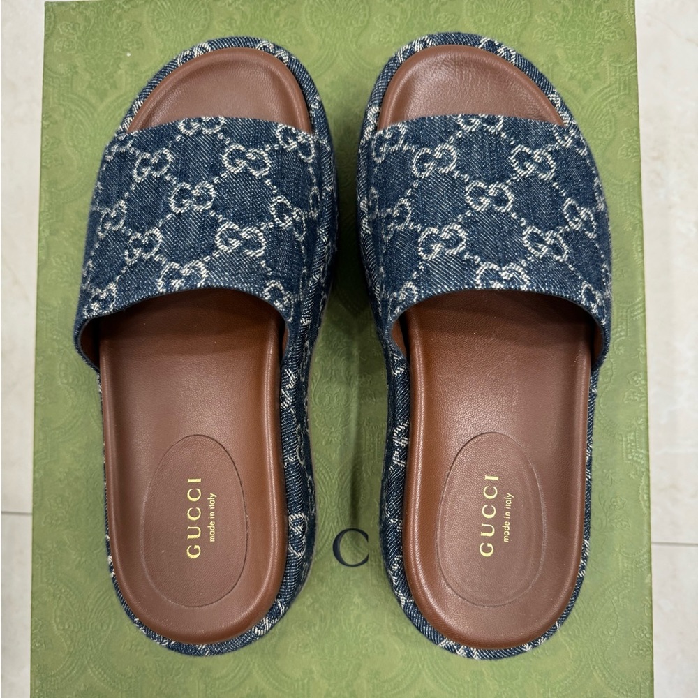 Gucci Blue and Brown Sandals with Iconic Design